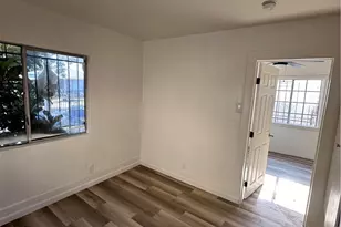 209 W 89th, Los Angeles, CA 90003 - Photo 9