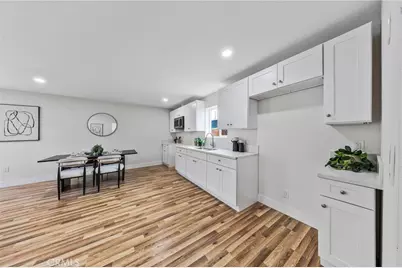 126 &126 1/2 W Century Boulevard, Los Angeles, CA 90003 - Photo 31
