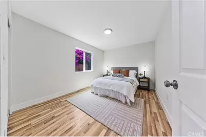 126 &126 1/2 W Century Boulevard, Los Angeles, CA 90003 - Photo 33