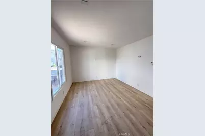 840 W 81st, Los Angeles, CA 90044 - Photo 7
