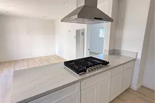 840 W 81st, Los Angeles, CA 90044 - Photo 11