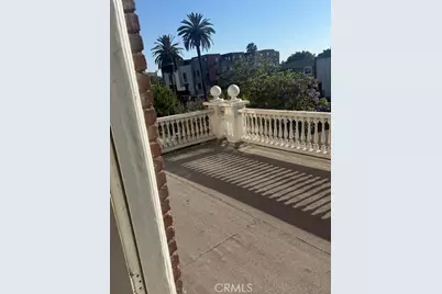 138 N Manhattan, Los Angeles, CA 90004 - Photo 21