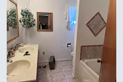 414 E 137th, Los Angeles, CA 90061 - Photo 11
