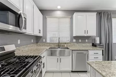 29268 Point Shore, Lake Elsinore, CA 92530 - Photo 13