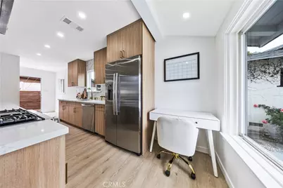 13907 Wyandotte, Van Nuys, CA 91405 - Photo 59