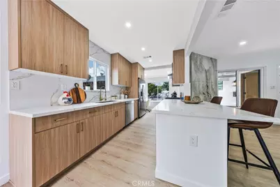 13907 Wyandotte, Van Nuys, CA 91405 - Photo 13
