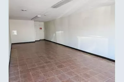 10423 California, South Gate, CA 90280 - Photo 3