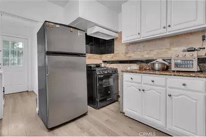 1248 W Martin Luther King Jr Blvd, Los Angeles, CA 90037 - Photo 11