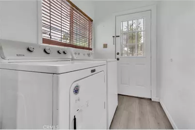 1248 W Martin Luther King Jr Blvd, Los Angeles, CA 90037 - Photo 13