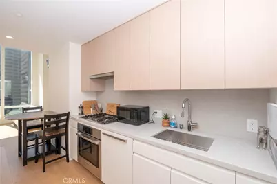 877 Francisco Street #819, Los Angeles, CA 90017 - Photo 5