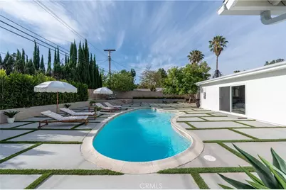 10111 Oso Avenue, Chatsworth, CA 91311 - Photo 7