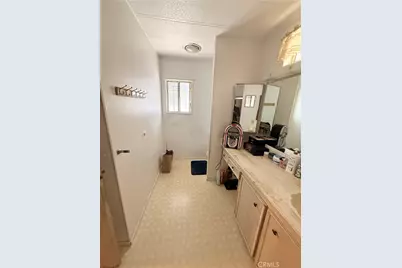 1525 Oakland #57, Hemet, CA 92543 - Photo 15