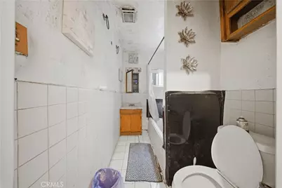 511 N Chester, Compton, CA 90221 - Photo 3