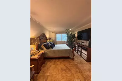 2700 Cahuenga Boulevard #4223, Los Angeles, CA 90068 - Photo 3