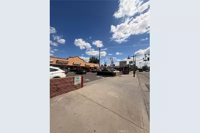 18601 Sherman Way #F, Reseda, CA 91335 - Photo 15