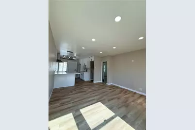 10510 Towne, Los Angeles, CA 90003 - Photo 17