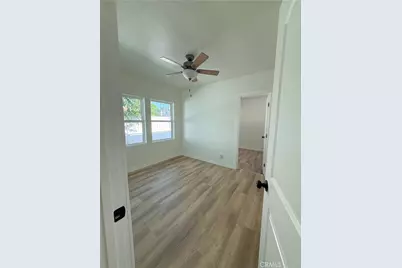 10510 Towne, Los Angeles, CA 90003 - Photo 21