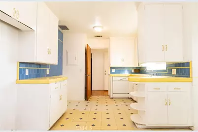 8135 Dacosta, Downey, CA 90240 - Photo 11