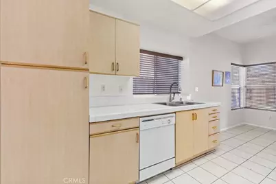 2879 Lancaster, Corona, CA 92882 - Photo 9