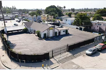 147 E Rosecrans Avenue, Compton, CA 90222 - Photo 7