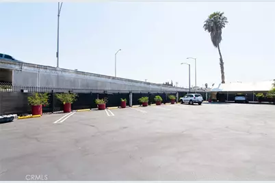 147 E Rosecrans Avenue, Compton, CA 90222 - Photo 9