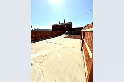 2368 E 107 Th St, Los Angeles, CA 90002 - Photo 7