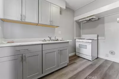 1107 Mahanna, Long Beach, CA 90813 - Photo 9
