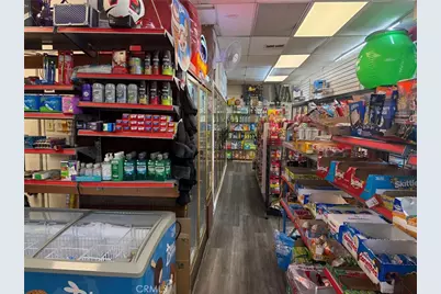 9138 Telegraph Road, Downey, CA 90240 - Photo 11