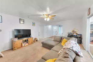 15800 Inyo, Victorville, CA 92395 - Photo 13