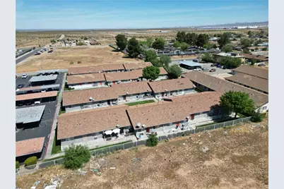 18335 Montezuma, Adelanto, CA 92301 - Photo 5