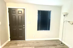 400 E Arbor Street, Long Beach, CA 90805 - Photo 9