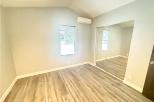 400 E Arbor Street, Long Beach, CA 90805 - Photo 7