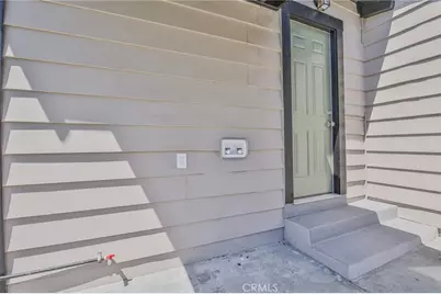 8511 Maie, Los Angeles, CA 90001 - Photo 23
