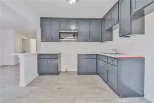 205 W 98th, Los Angeles, CA 90003 - Photo 19