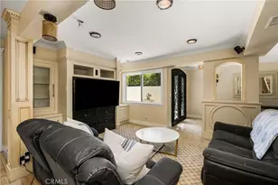 2342 Cynthia Ct, Costa Mesa, CA 92627 - Photo 9