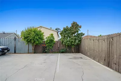327 E Lanzit, Los Angeles, CA 90061 - Photo 29
