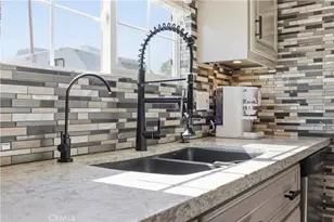 10652 Thomas, Anaheim, CA 92804 - Photo 9