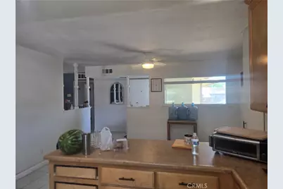 16211 Encina, Victorville, CA 92395 - Photo 31