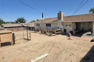 16211 Encina, Victorville, CA 92395 - Photo 13