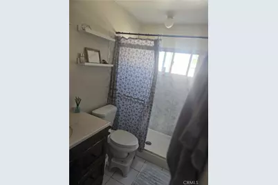 16211 Encina, Victorville, CA 92395 - Photo 43