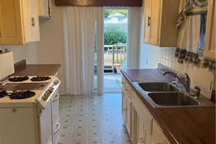 18413 Delano, Tarzana, CA 91335 - Photo 5