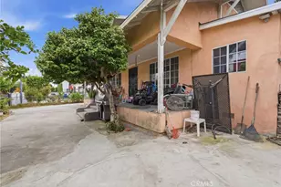 1472 W 37th St, Los Angeles, CA 90018 - Photo 7