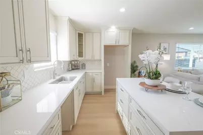 223 S Aprilia Ave, Compton, CA 90220 - Photo 9