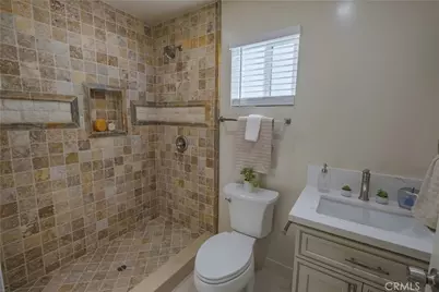 223 S Aprilia Ave, Compton, CA 90220 - Photo 39