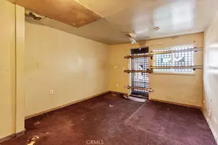 324 W 47th Pl, Los Angeles, CA 90037 - Photo 41