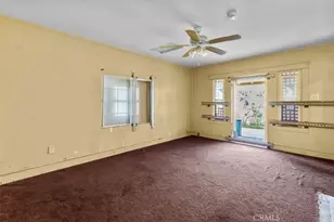 324 W 47th Pl, Los Angeles, CA 90037 - Photo 37