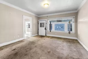 324 W 47th Pl, Los Angeles, CA 90037 - Photo 31