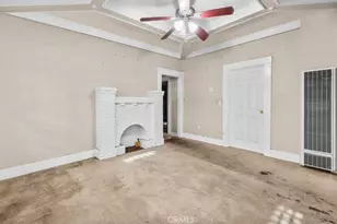 324 W 47th Pl, Los Angeles, CA 90037 - Photo 19