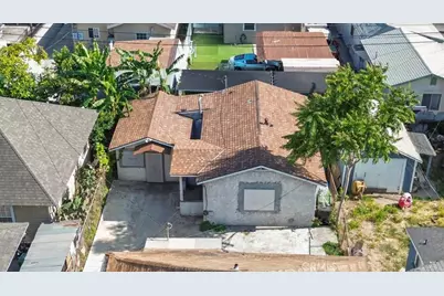 324 W 47th Place, Los Angeles, CA 90037 - Photo 5