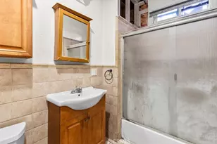 324 W 47th Pl, Los Angeles, CA 90037 - Photo 27